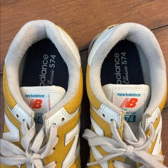 New Balance 574 - Picture 2 of 5